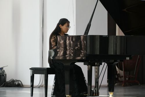 В подарок – фортепиано