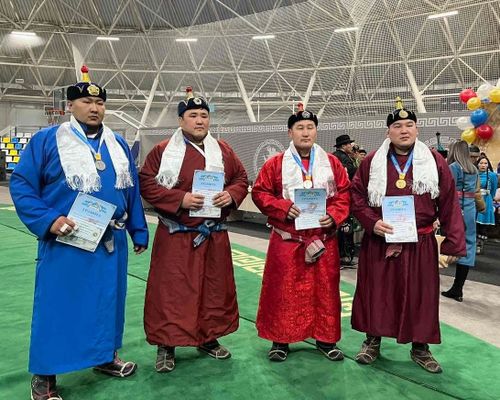 Каа-Хем кожууннуң шаңналы дээш хүрешке Мерген Монгуш шүүлген