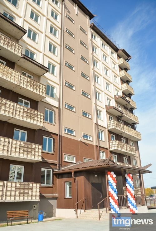 Еще 136 семей в Туве справили новоселье