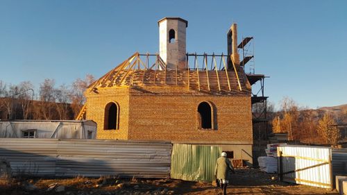 В селе Бай-Хаак Тандинского района продолжается строительство храма в честь святителя Никиты Новгородского