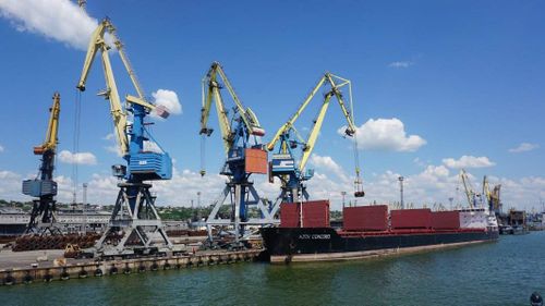 Мариупольский порт вернулся к работе