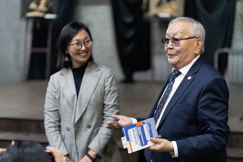 Үш салгал болгаш тыва дылывыс чиде берип болур