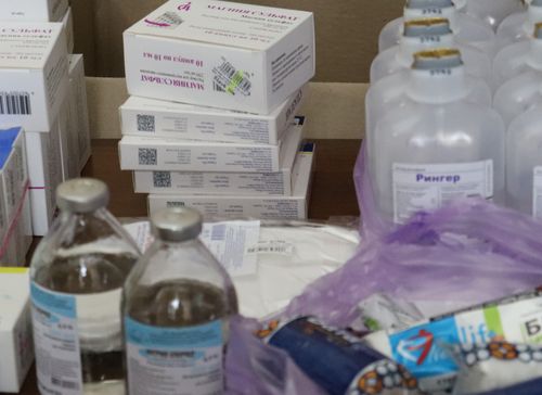 «Единая Россия» в Туве продолжает сбор медикаментов российским военнослужащим на Украине