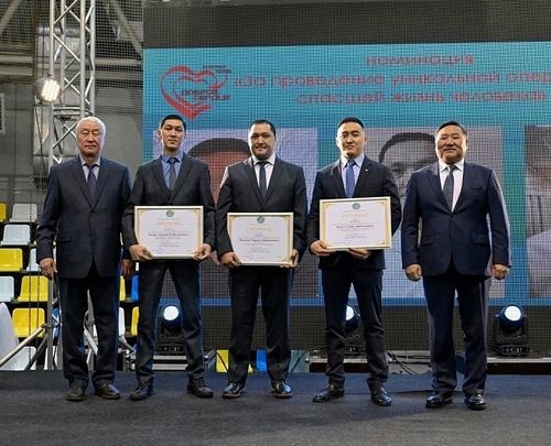 «Буянныг чүрек» күрүне шаңналы: Ховар кезиишкин чоруткан үш эмчи