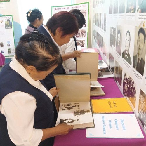 В школе села Ак-Дуруг открылся обновленный музей