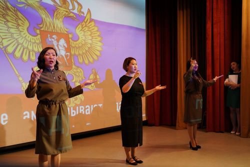 Улуг хереглелдиг мергежилдерниң бирээзи