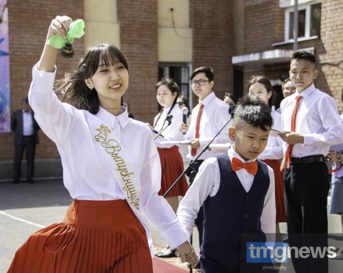 В России утвердили даты проведения последних звонков и выпускных