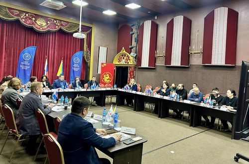 Тывага күрүнениң национал политиказын боттандырары-биле беш чыл дургузунда чоруткан ажылының түңнелдерин таныштырган