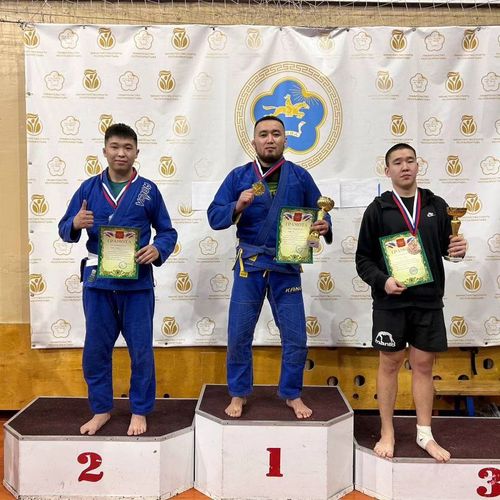 Сотрудник УФСИН из Тувы стал обладателем пояса чемпиона по грэпплингу