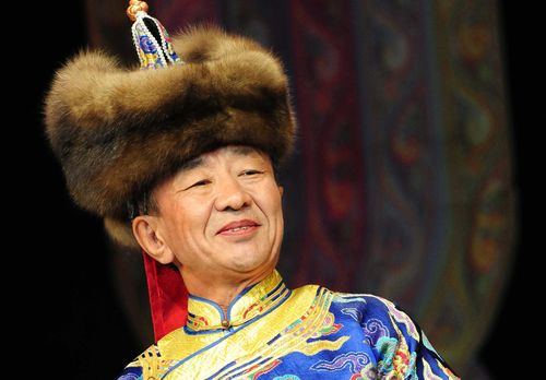 ИМЯ НАРОДНОГО АРТИСТА – ШКОЛЕ ИСКУССТВ 