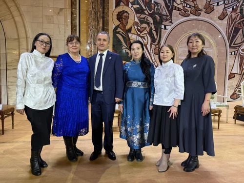 Учителя из Тувы встретились с министром просвещения России