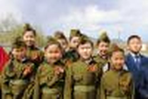 Закрыл собой командира