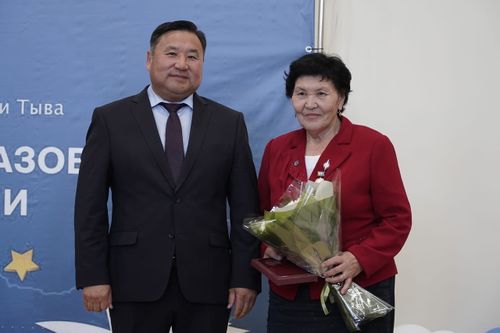 РЕСПУБЛИКАНЫҢ ТЕРГИИН БАШКЫЛАРЫН ШАҢНААН