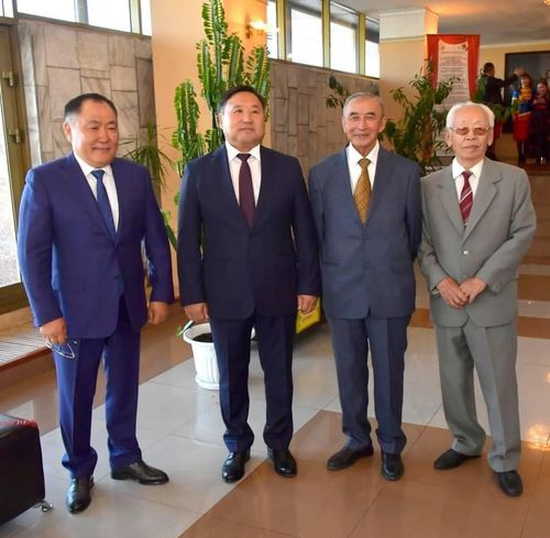 ҮРЕ-ТҮҢНЕЛДИГ АЖЫЛДААРЫН КҮЗЭЭН