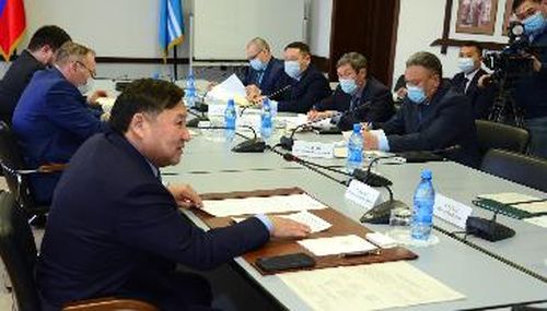 Владислав Ховалыг: в борьбе с алкогольной зависимостью должны участвовать все институты общества