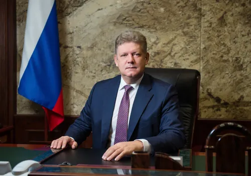 Поздравление полномочного представителя Президента Российской Федерации в Сибирском федеральном округе с Днём сотрудника органов внутренних дел Россий