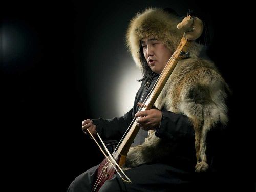 Хранителей культуры Тувы приглашают принять участие в съезде сказителей и хоомейжи