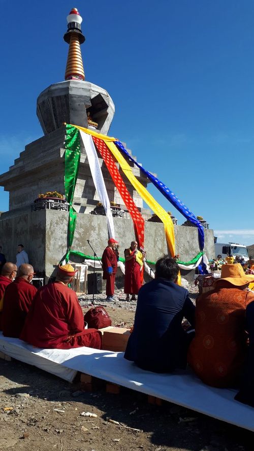 Тайбыӊ субурганы деп адаан.