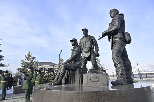 Они смотрят в вечность…