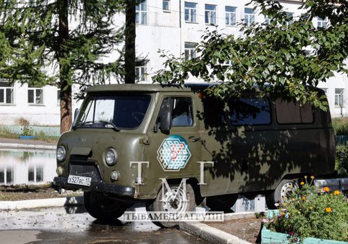 Тувинский кадетский корпус отправляет в зону спецоперации автомобиль УАЗ и письма для солдат от кадет
