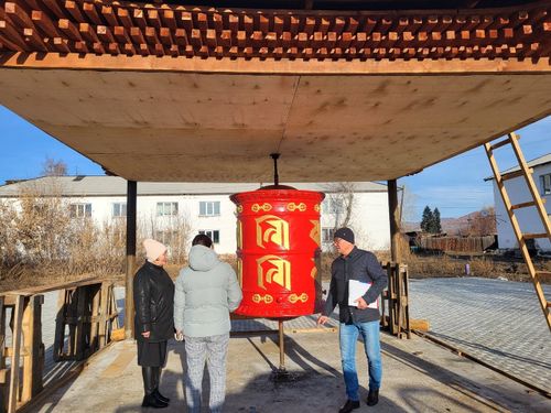 «Мандала» сесерлиинде Мани хүртүзүн тургускан