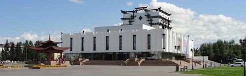 В Туве научат писать пьесы