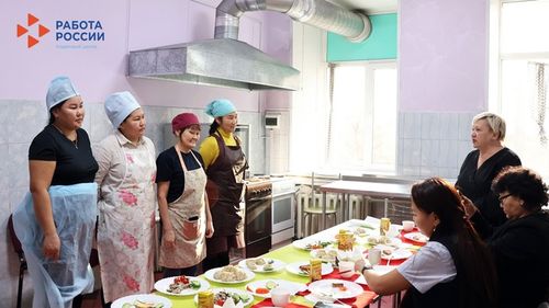 Шесть жительниц Тувы отучились на изготовителя мясных полуфабрикатов