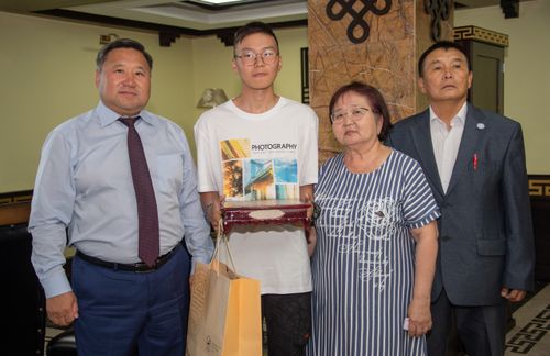 Тура дүшпейн бурунгаар