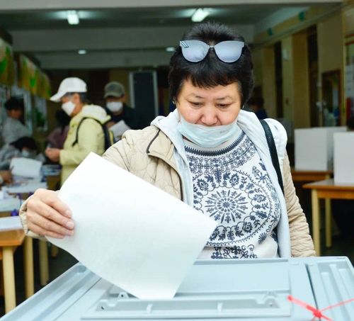 Бо хүн соңгулдаларның үш дугаар түңнел хүнү.