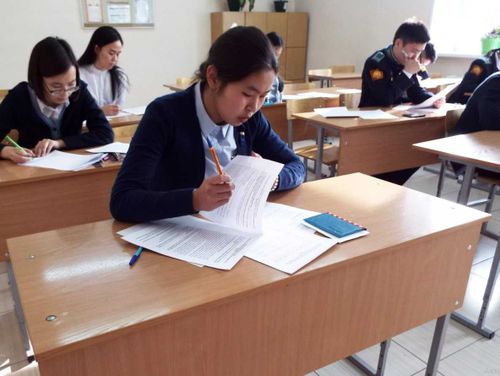 Выпускники Тувы показывают высокие результаты по ЕГЭ