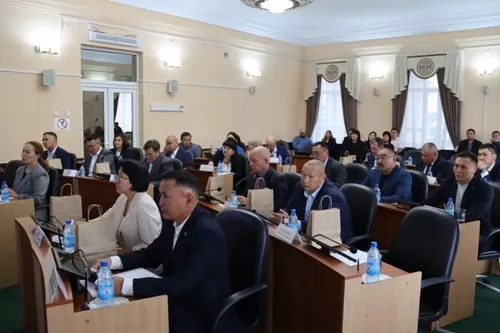 В Туве состоялось первое заседание фракции «Единая Россия» в Верховном Хурале четвертого созыва