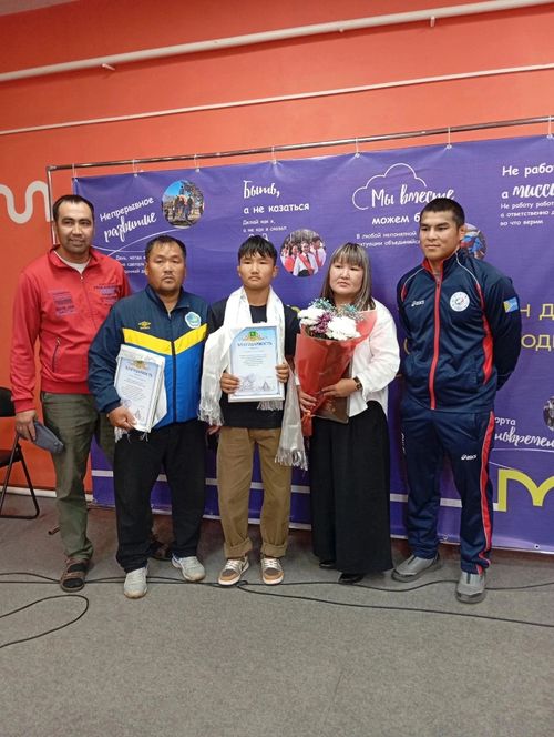 В Туране прошло чествование спортсмена Шыырап Ай-Хаана