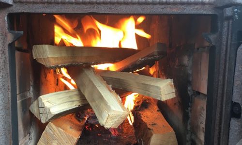 Сажа сама отвалится: дедовские способы, чтобы почистить дымоход своими руками