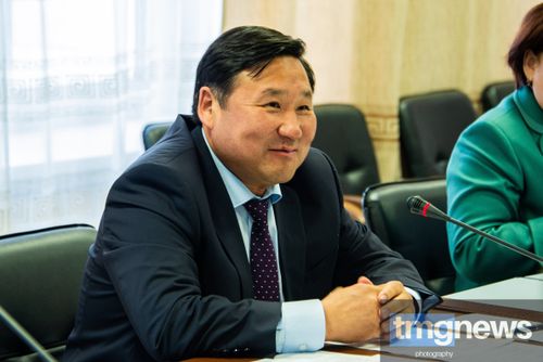 Врио главы Тувы возобновит премию по поддержке молодежи