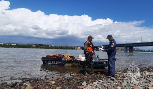 58 жителей Тувы успешно сдали экзамен на право управления маломерными судами