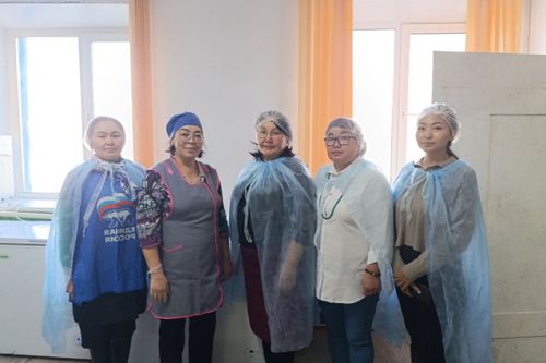 В Монгун-Тайге «Единая Россия» проверила, как обеспечивают школьников горячим питанием