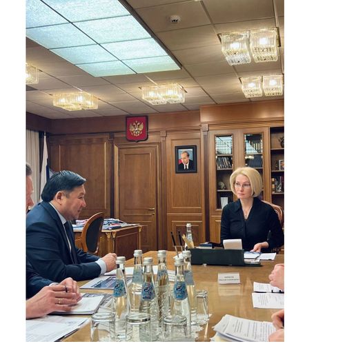 Тываның Баштыңы Виктория Абрамченко-биле ужурашкан