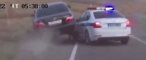 В Туве лихач устроил погоню на 100 километров