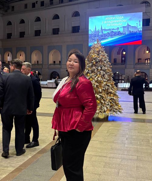 Салгал дамчаан аныяк журналист