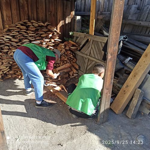 Студенты-волонтеры принесли тепло и помощь пожилым жителям республики