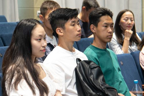 В России пройдет молодежный форум «Курс молодого бойца. Информационный фронт»