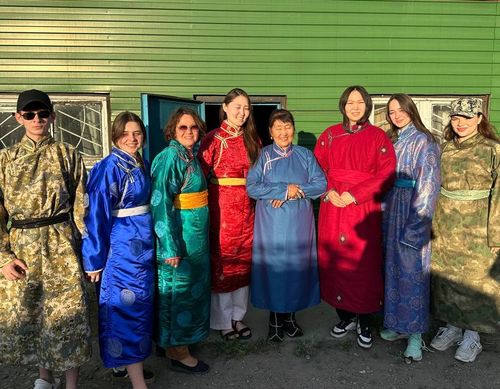 Экспедиция НИУ ВШЭ изучает культурное наследие Тувы