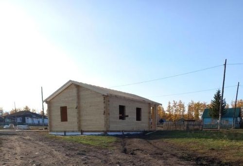 В труднодоступном селе Хут ведется строительство нового ФАПа