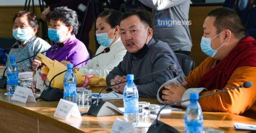 Тонкости тувинского языка обсудили ученые республики