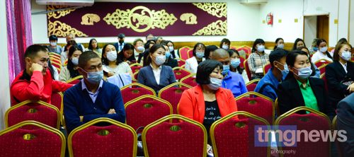 Общественные наблюдатели получили направления на избирательные участки в единый день голосования - 11 сентября 2022 года