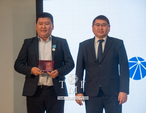 Праздник для тех, кто дает электричество: в Туве отпраздновали День работника энергетической промышленности