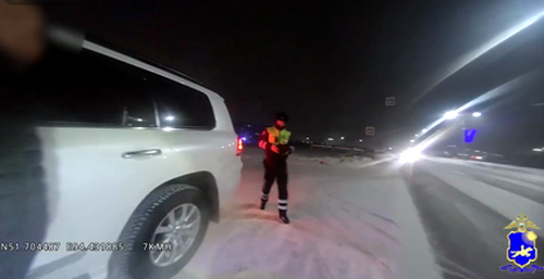 В Туве выявили очередного нарушителя, разъезжавшего с затемненными передними боковыми стеклами