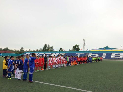 На стадионе имени Пятилетия Советской Тувы прошёл республиканский турнир по футболу 