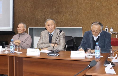 Политиктиг шаажылалдар музейиниң тургустунганының 30 чылдаанында