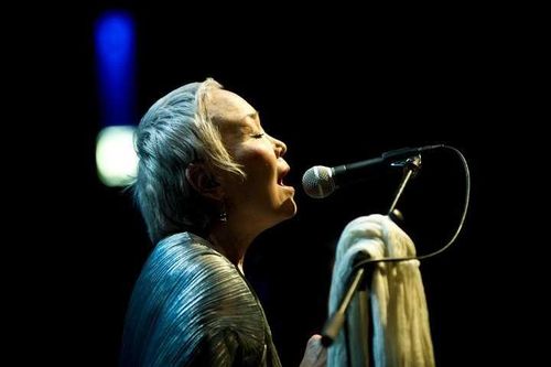 Саинхо Намчылак - женщина с тысячью голосов